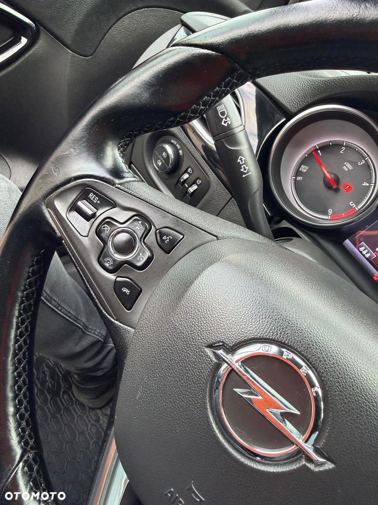 Opel Astra 1.6 BiTurbo D (CDTI) Start/Stop Business - 10