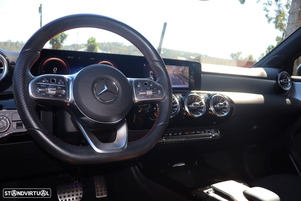 Mercedes-Benz A 250 e AMG Line - 21