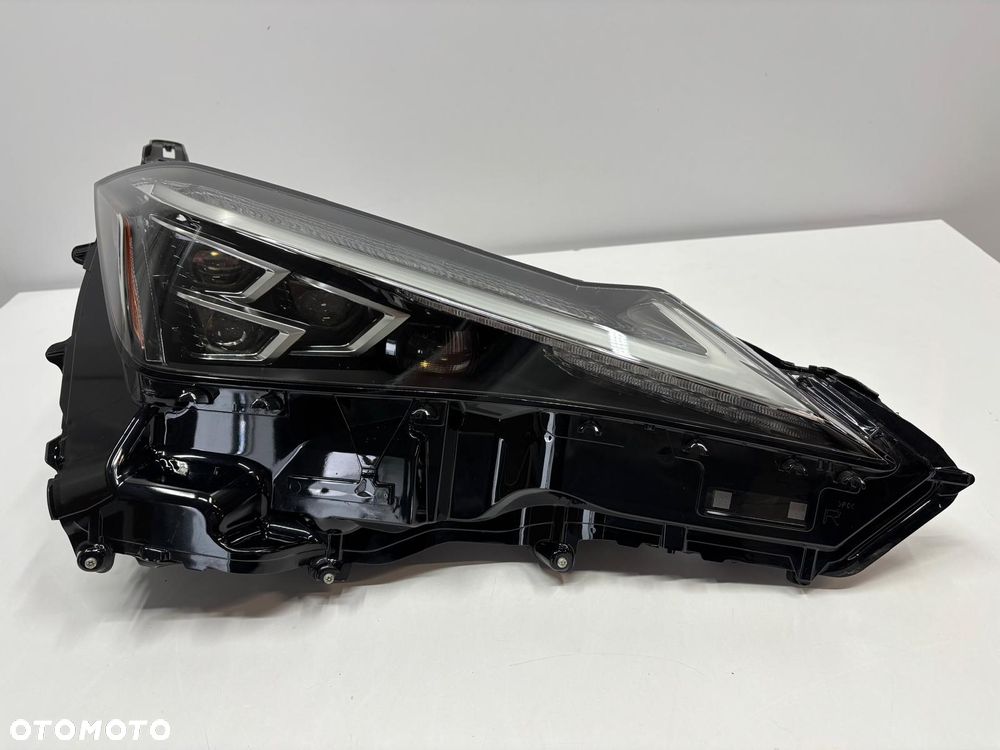 Lexus UX Full Led Lampa Prawa Przód Przednia 81145-76291 - 1
