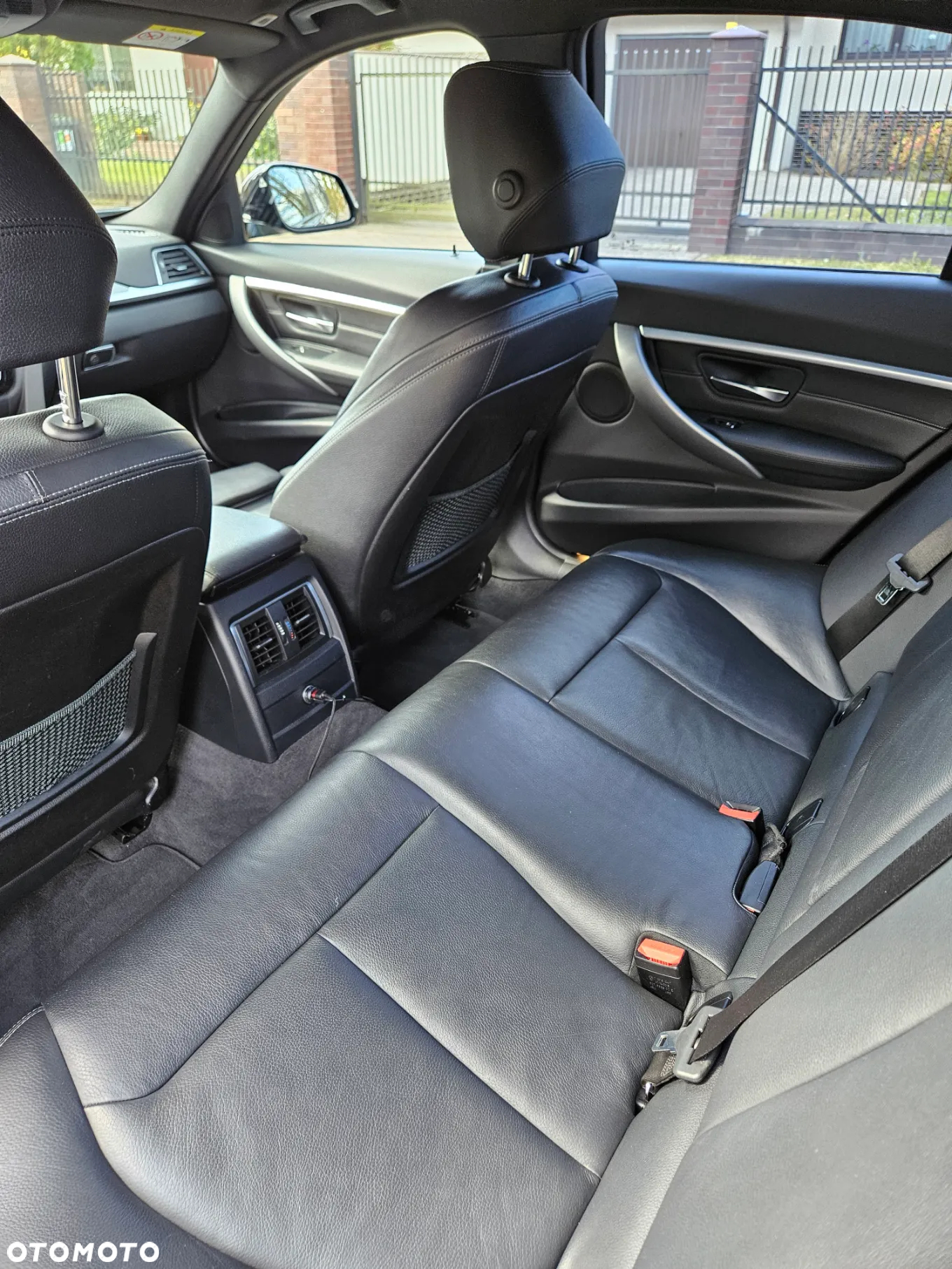 BMW Seria 3 330e iPerformance M Sport Shadow - 26