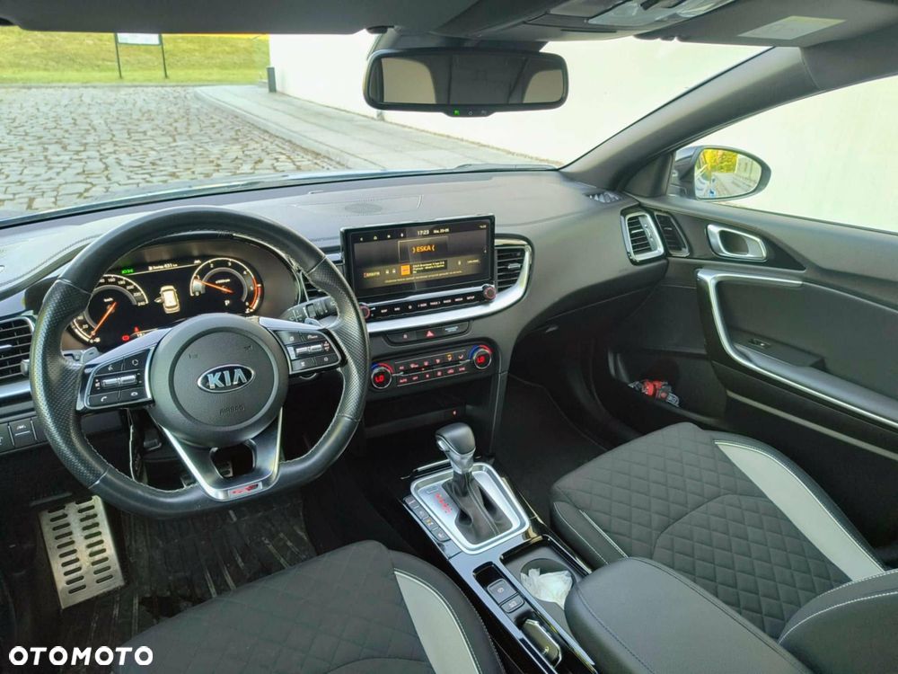 Kia Ceed - 17