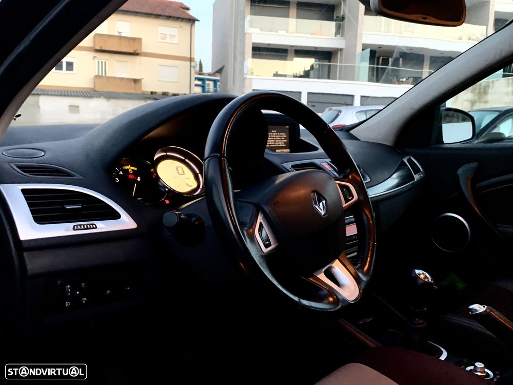 Renault Mégane Sport Tourer 1.5 dCi Luxe - 9