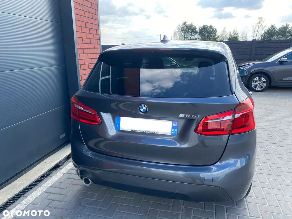 BMW Seria 2 216d - 22