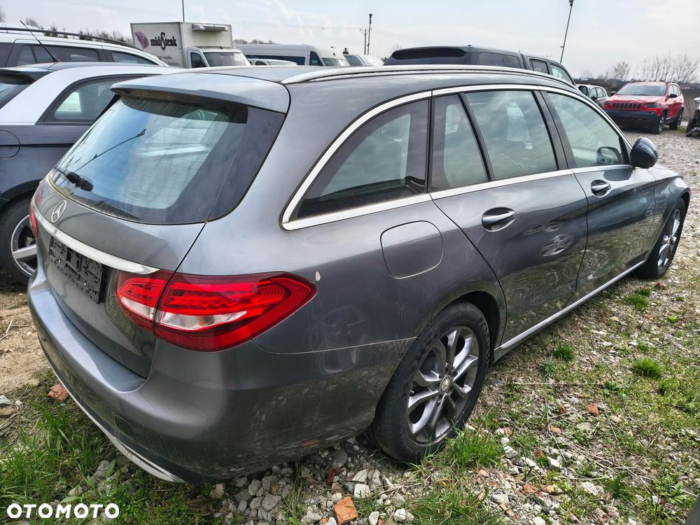 Mercedes-Benz Klasa C 180 (BlueTEC) d Avantgarde - 4