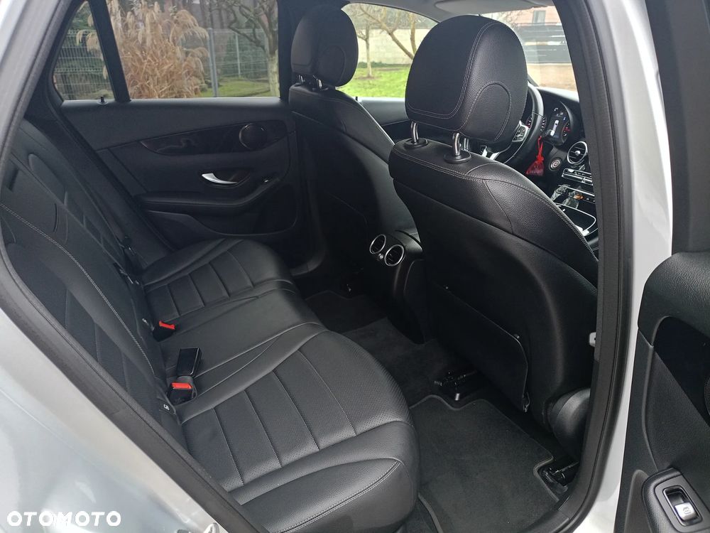 Mercedes-Benz GLC - 14