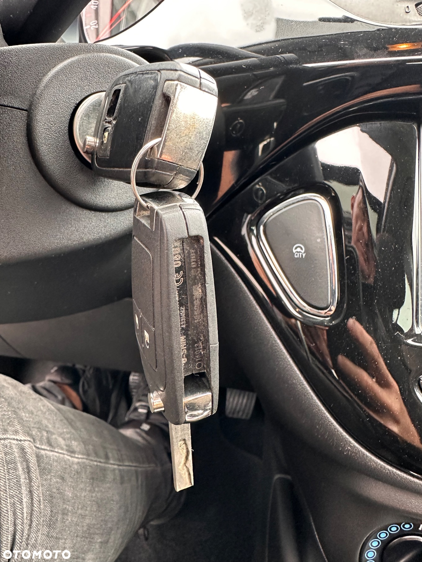 Opel Corsa 1.4 Automatik 120 Jahre - 17