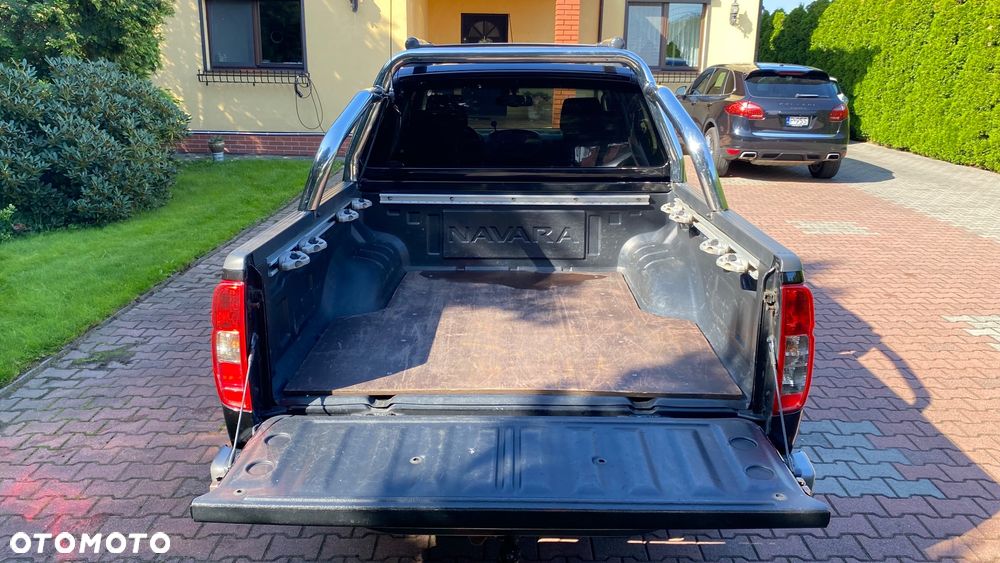 Nissan Navara 2.5 D XE - 23