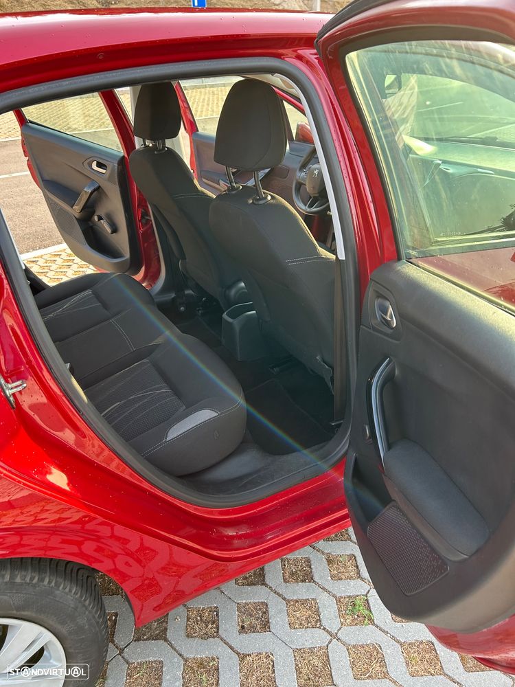 Peugeot 208 PureTech 82 Allure - 13