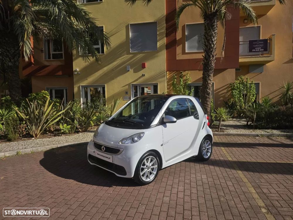 Smart ForTwo Coupé 1.0 mhd Passion 71 Softouch - 3