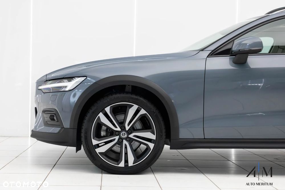 Volvo V60 Cross Country B4 D AWD Geartronic - 9