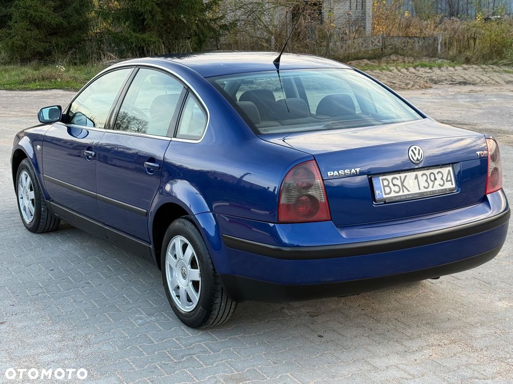 Volkswagen Passat 1.9 TDI Trendline - 6