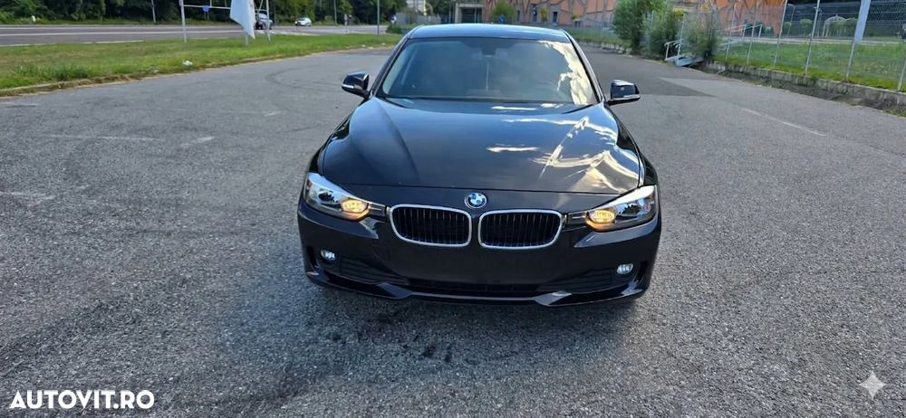 BMW Seria 3 318d - 1