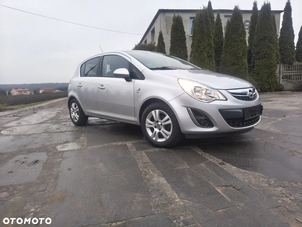 Opel Corsa 1.4 16V Satellite - 11