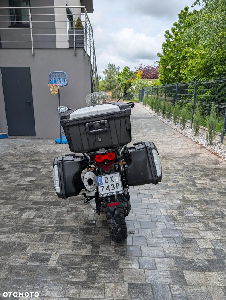 Moto Guzzi V85 - 7