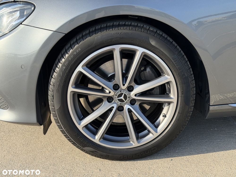 Mercedes-Benz Klasa E 220 d 9G-TRONIC - 8