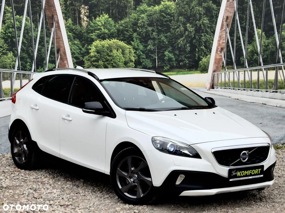 Volvo V40 Cross Country - 5