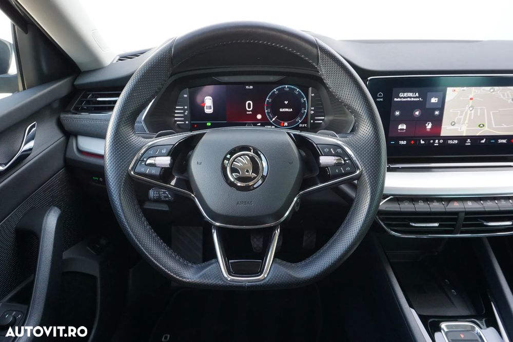 Skoda Octavia 2.0 TDI DSG Style - 11