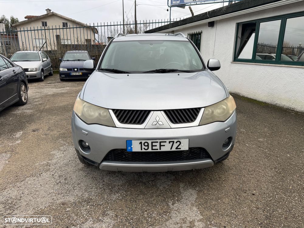 Mitsubishi Outlander 2.0 DI-D Intense+ 4WD - 2