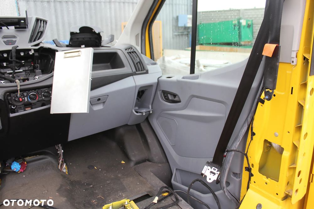 Ford Transit - 15