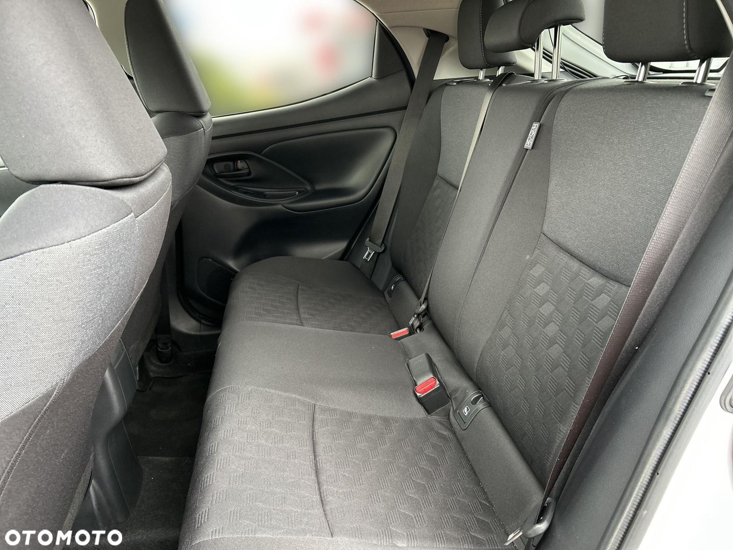 Toyota Yaris - 24