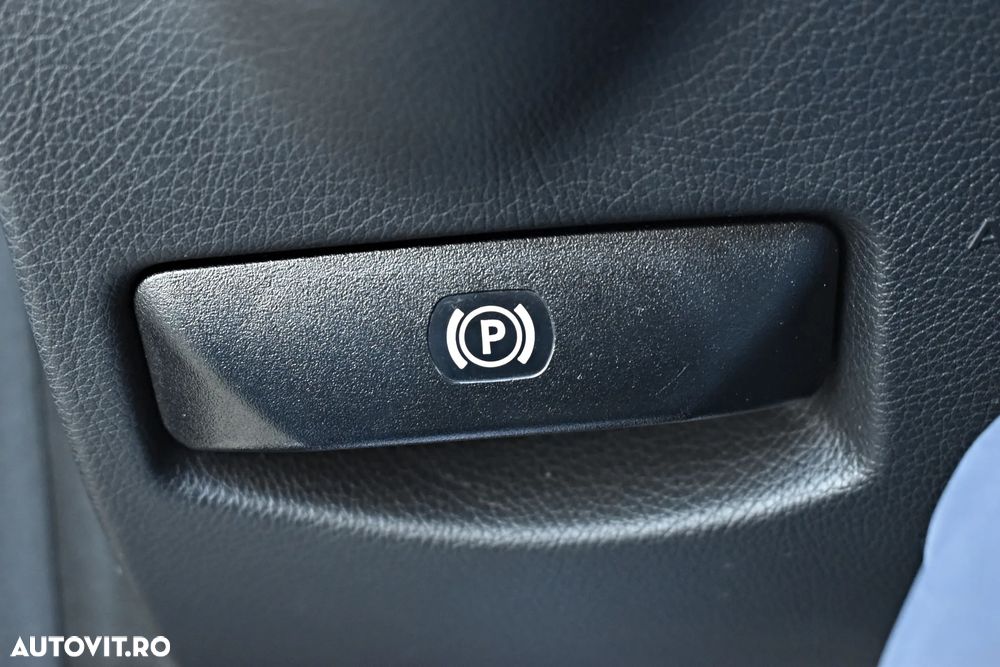 Mercedes-Benz C 180 CDI DPF (BlueEFFICIENCY) 7G-TRONIC Avantgarde - 23