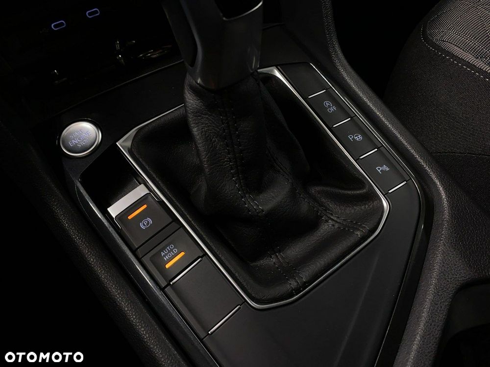 Volkswagen Tiguan - 38