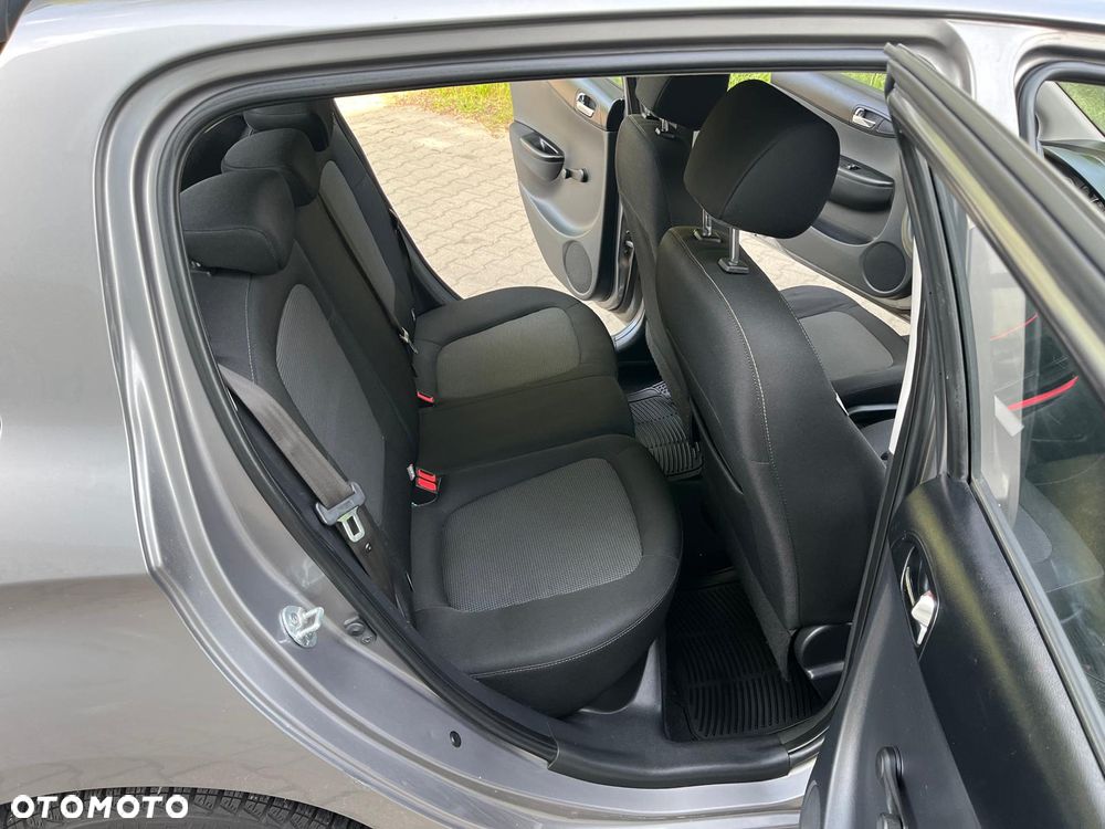 Hyundai i20 1.25 Comfort - 14