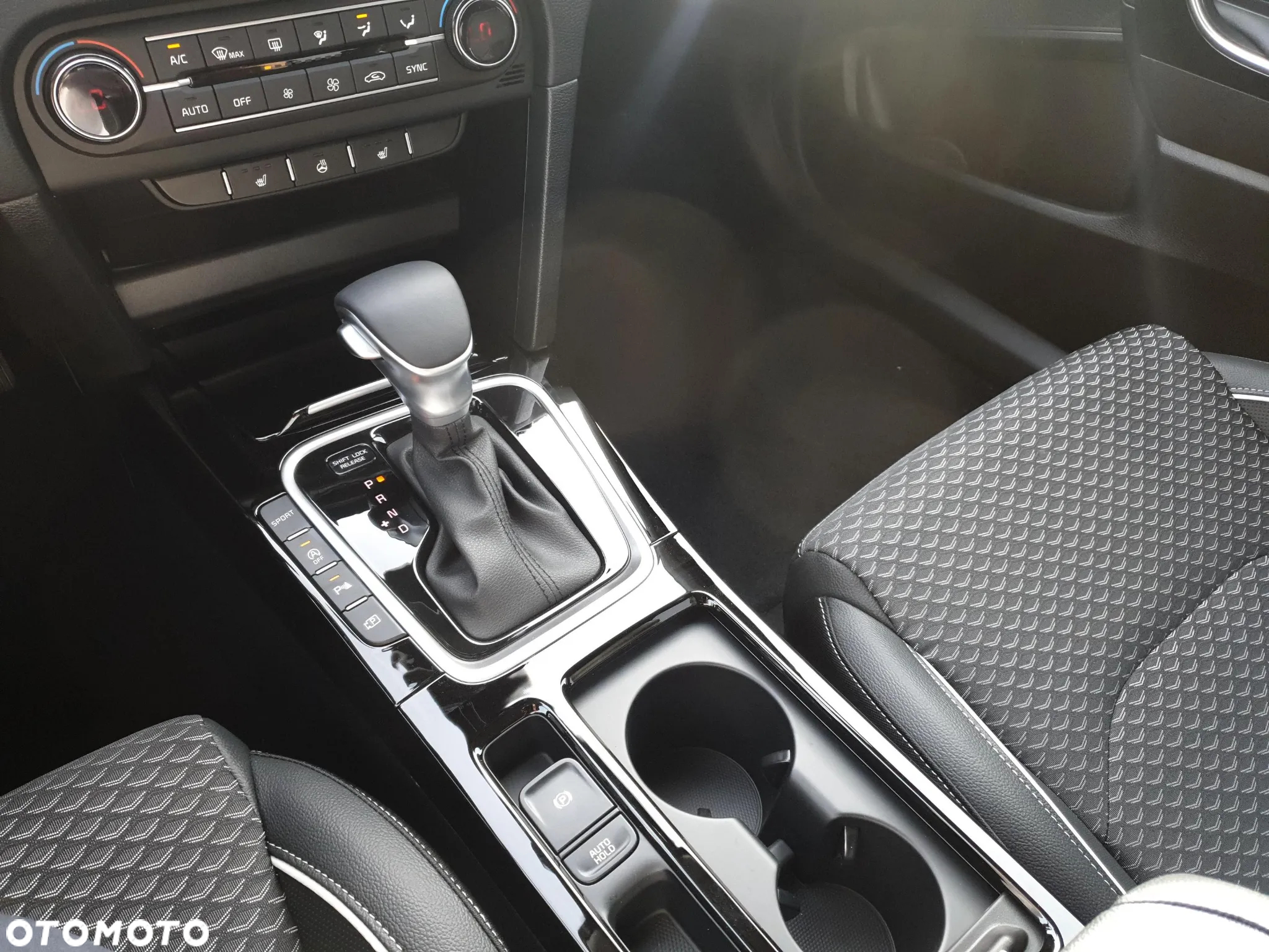 Kia Ceed 1.5 T-GDI Tribute DCT - 15