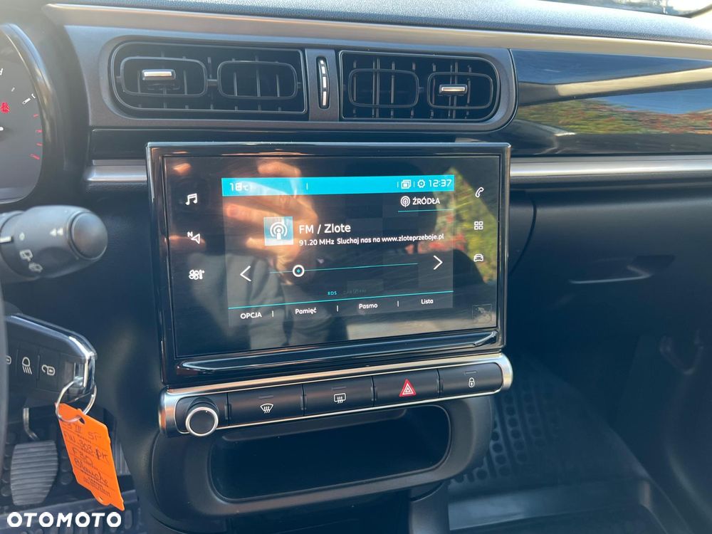 Citroën C3 1.2 PureTech Plus - 24