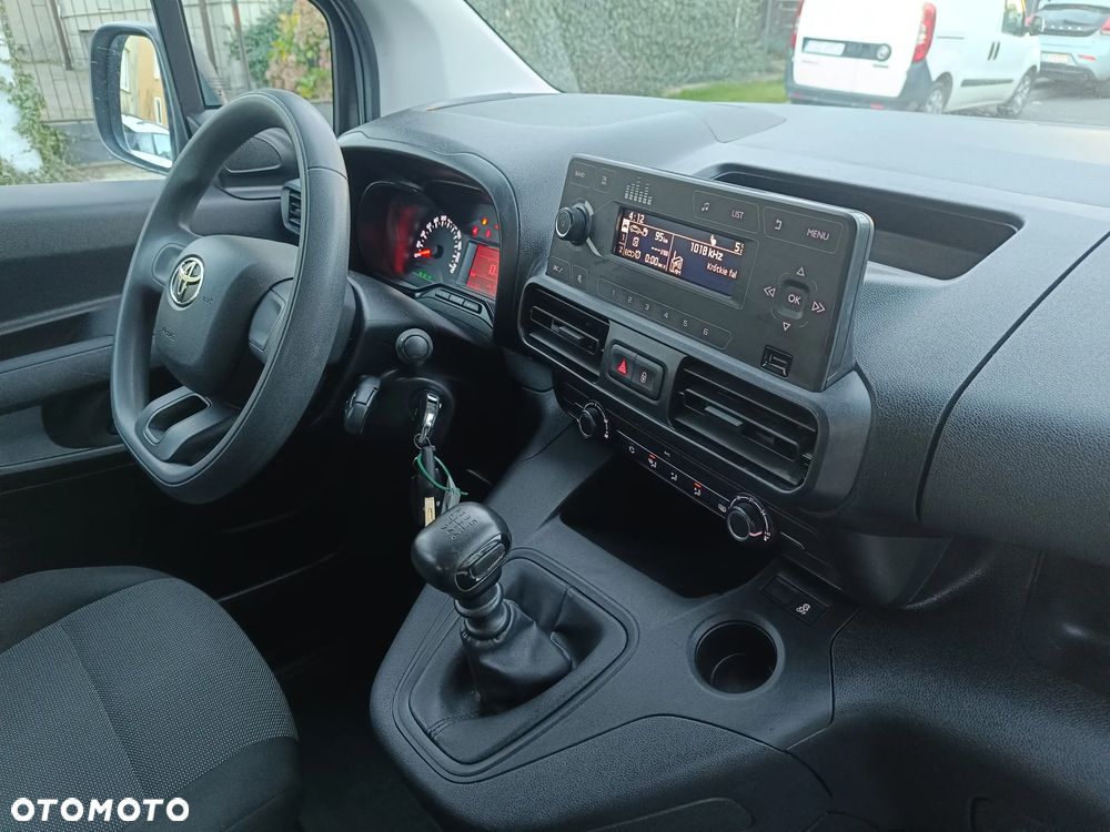 Toyota Proace City - 15