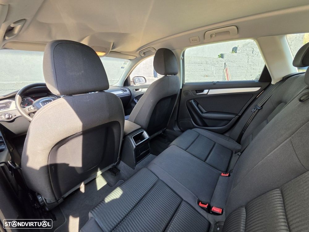 Audi A4 Avant 2.0 TDI Sport - 12