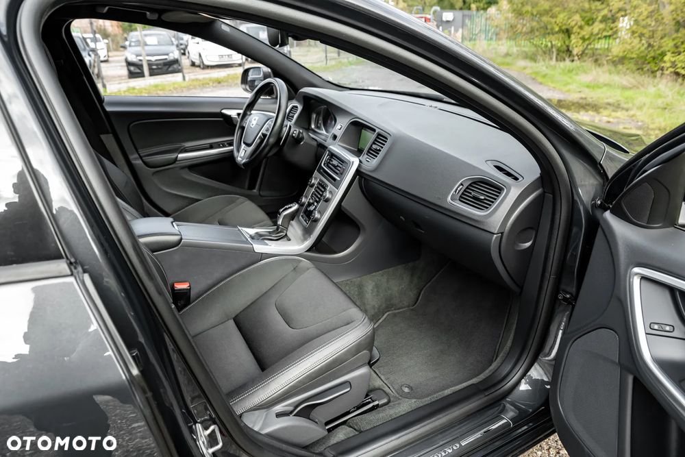 Volvo V60 D3 - 8