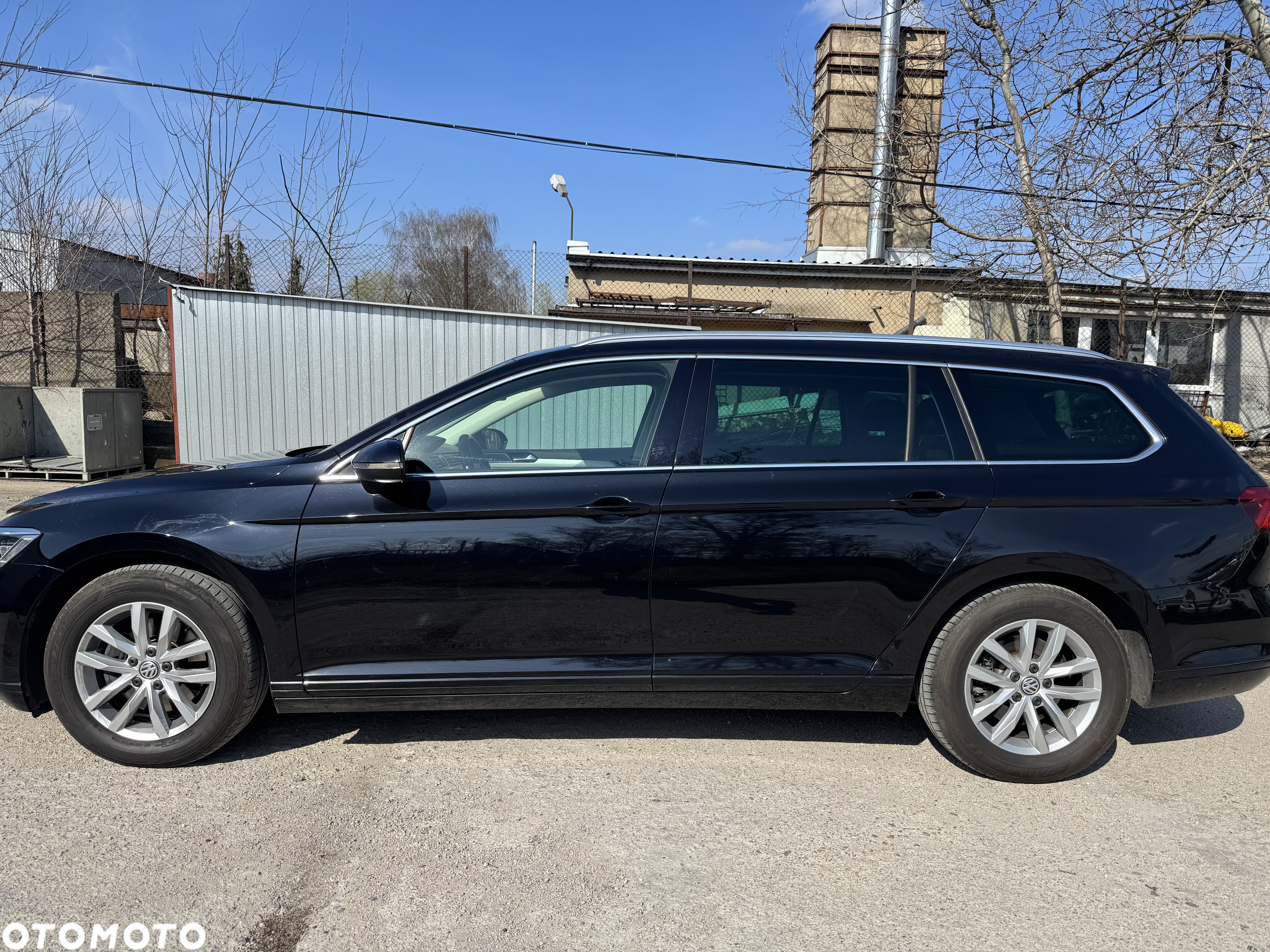 Volkswagen Passat Variant 1.6 TDI SCR DSG Comfortline - 32