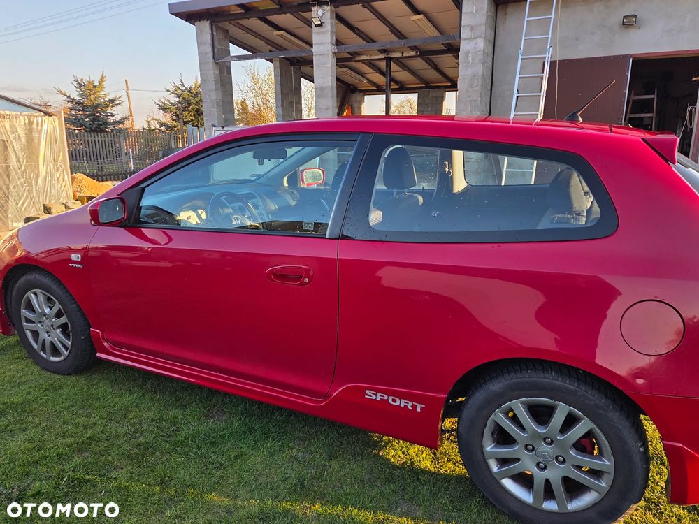 Honda Civic 1.6i ES - 2