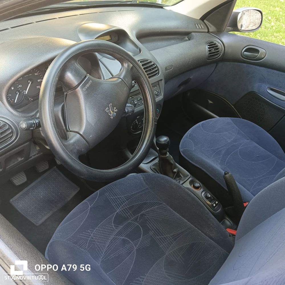Peugeot 206 1.1 XR Présence - 6