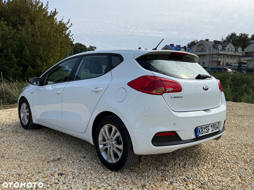 Kia Ceed 1.4 CVVT - 11
