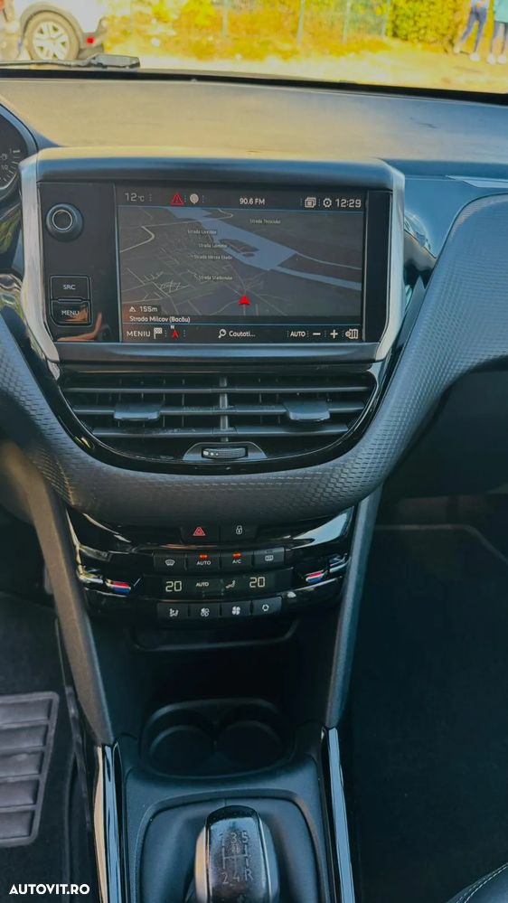 Peugeot 2008 BlueHDi 100 STOP & START Allure - 12