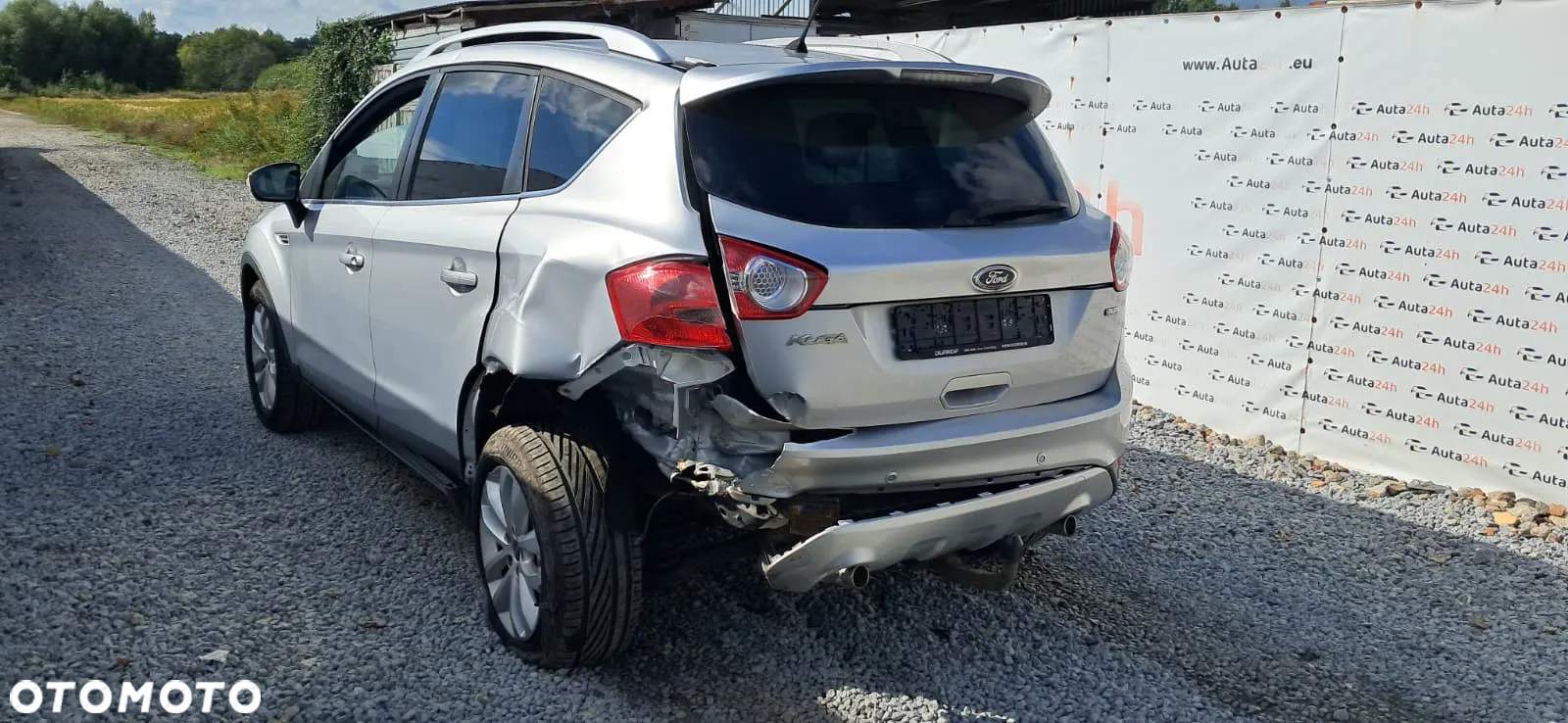 Ford Kuga 2.0 TDCi 2x4 Titanium - 9