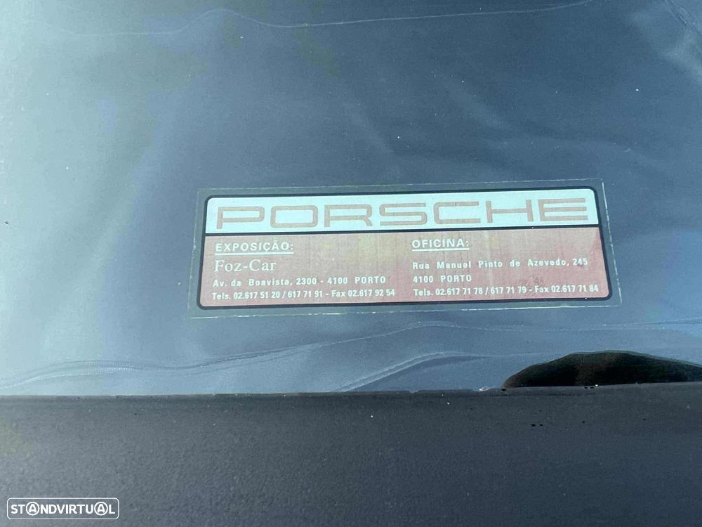 Porsche 944 Turbo - 22