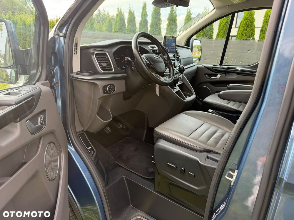 Ford Tourneo Custom 2.0 EcoBlue L1 Titanium X - 17