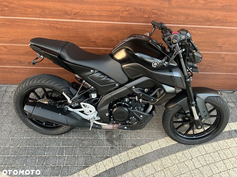 Yamaha MT - 5