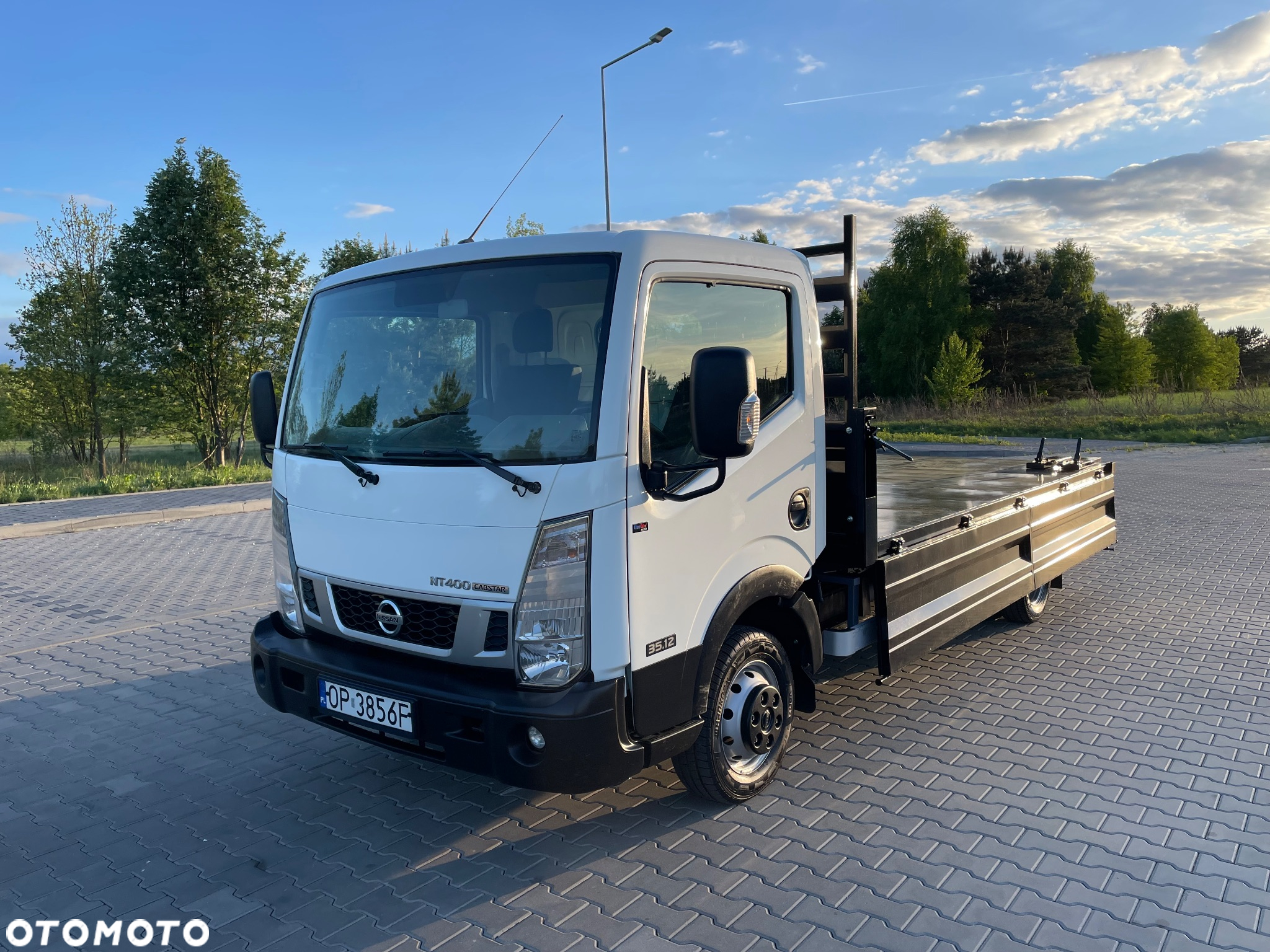 Nissan Cabstar - 30