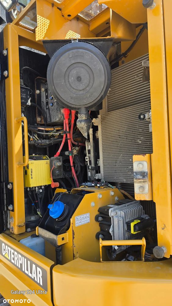 Caterpillar 325f - 12