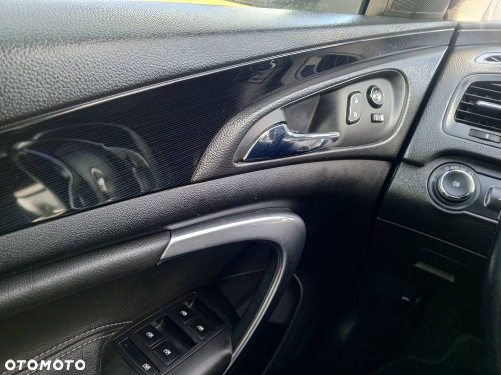 Opel Insignia - 17
