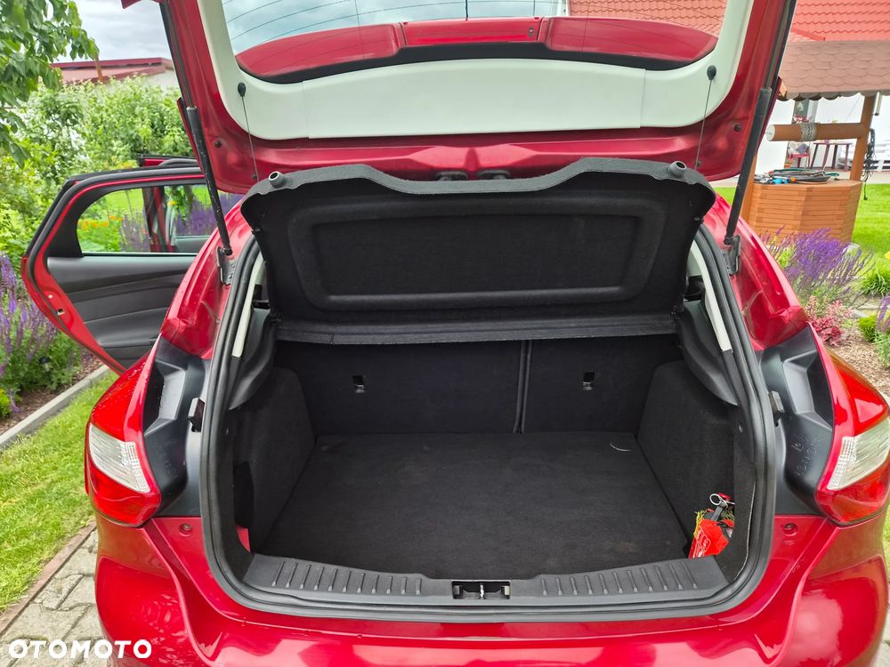 Ford Focus 1.6 TDCi DPF Titanium - 16