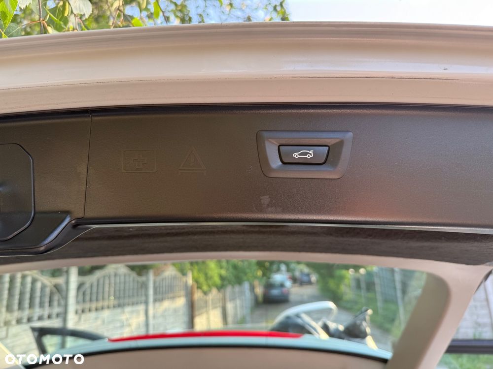 BMW Seria 5 520d xDrive - 25