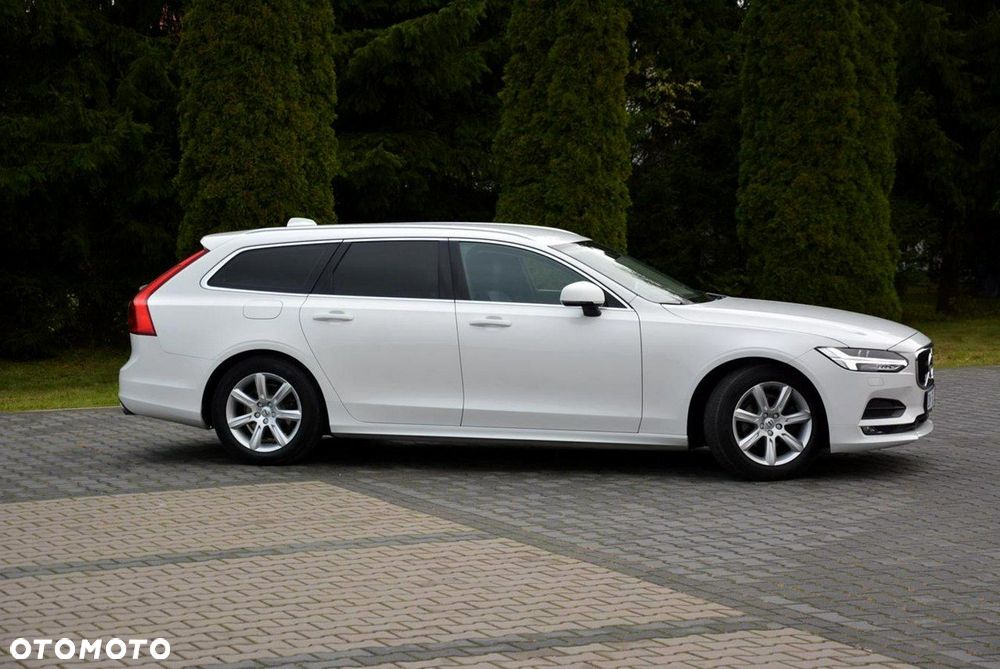 Volvo V90 D3 Momentum Pro - 11