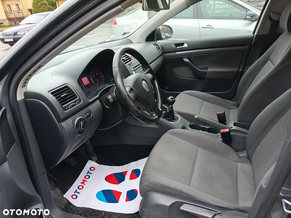 Volkswagen Passat 1.9 TDI Comfortline - 6