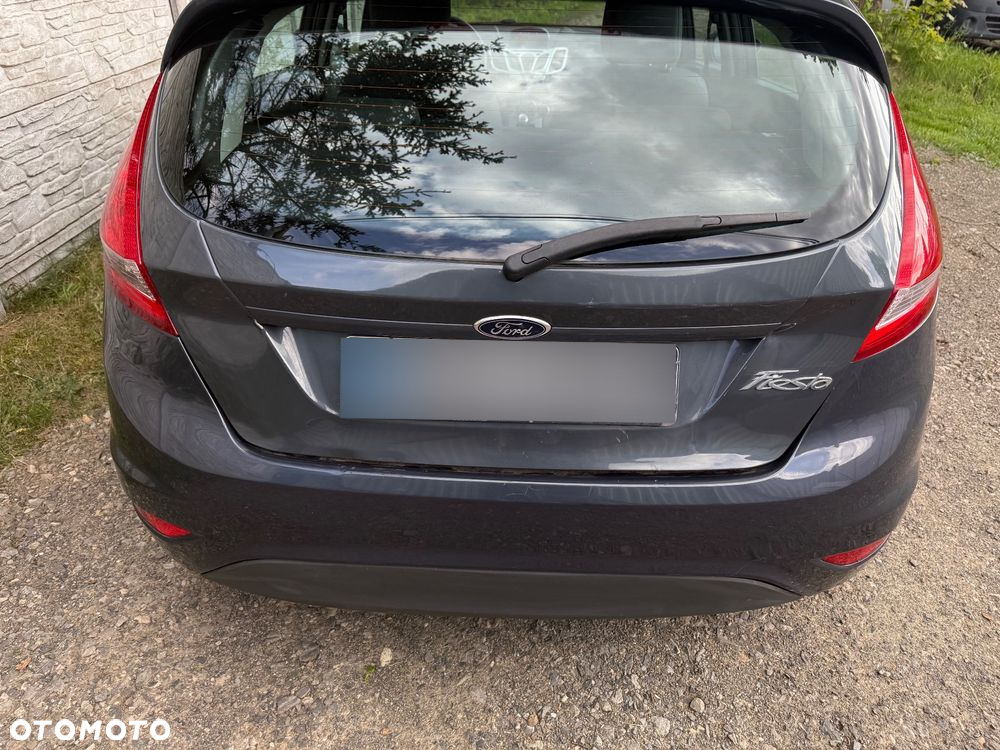 Ford Fiesta 1.25 Trend - 12
