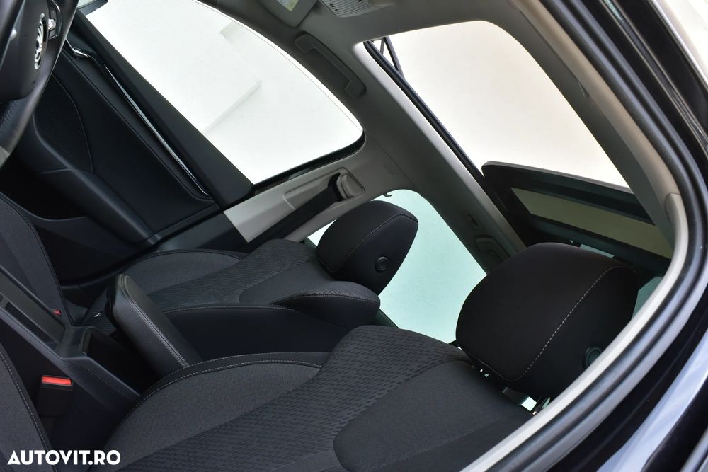 Skoda Octavia 2.0 TDI DSG Premium Edition - 12